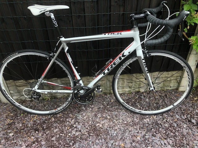 TREK ALPHA2.3 52cm レッド/ホワイト　アルミ TREK ALPHA2.3 52cm レッド/ホワイトアルミ