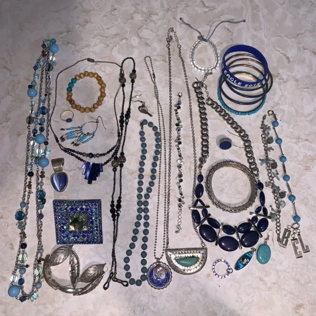Lot Of Vintage Now Jewelry For Crafts Repair Re Purpose Silver Tone 1LB