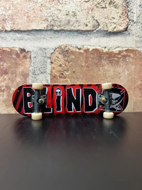 Tech Deck Fingerboard – Blind Gershon Mosley – 42069247 – Skate Miniature