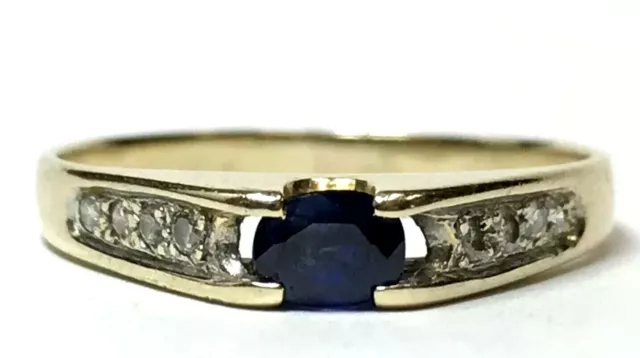 Petite Ladies 14K Yellow Gold Diamond & Blue Sapphire Oval Cut Ring Size 6.5