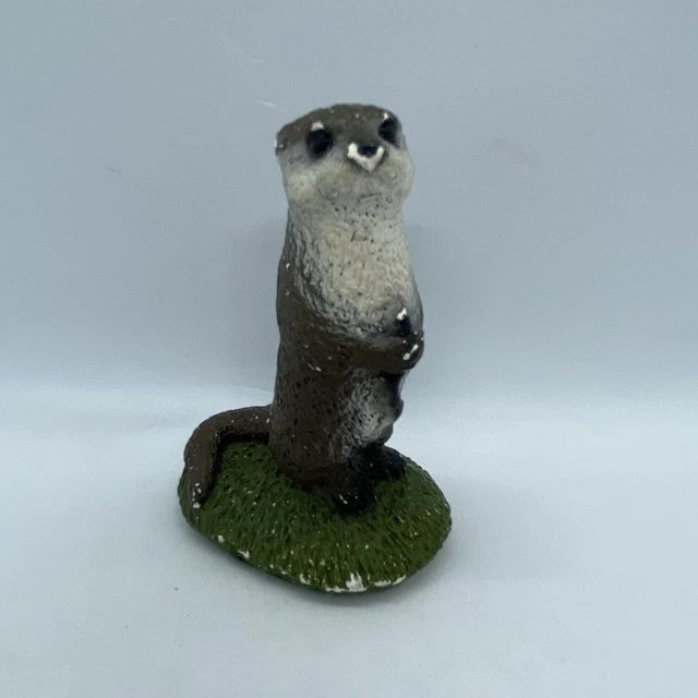 Vintage Pj Dutt Otter Ornament/Figurine 1990