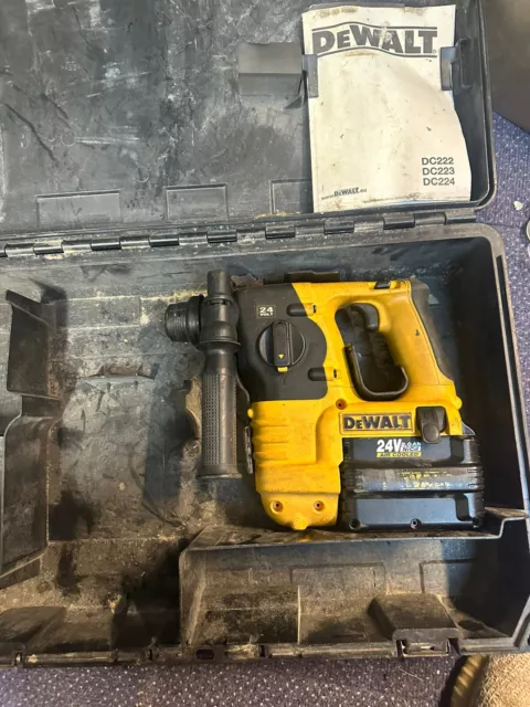 Dewalt dc740ka battery best sale