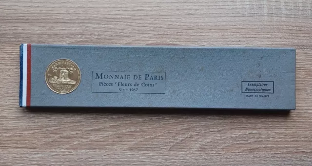 Coffret " Pièces " Fleurs de coins FDC 1967