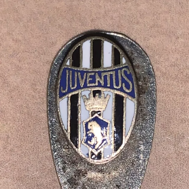 Abzeichen,Button hole,JUVENTUS TURIN,rare,old soccer badge,ITALY, spilla