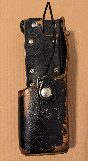 Motorola NTN7572A Leather Holster for Astro Saber Motorola NTN7572A Leather Holster for Astro Saber