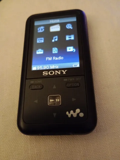 SONY Walkman NWZ-B135 MP3 Player 2GB Black/Silver.(Bin3).
