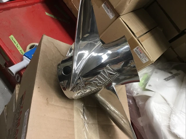 Mercury Marine Mirage Stainless Steel Counter Rotating Propeller 15P 19841A46 Mercury Marine Mirage Stainless Steel Counter Rotating Propeller 15P 19841A46