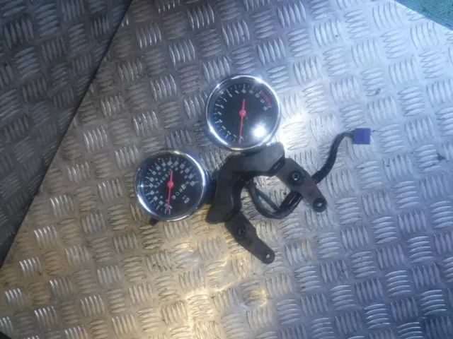 Suzuki Bandit MK1 600 Clocks