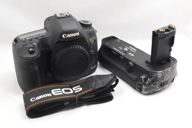 Canon EOS 5D Mark III 22.3 MP Digital SLR Camera black From Japan used