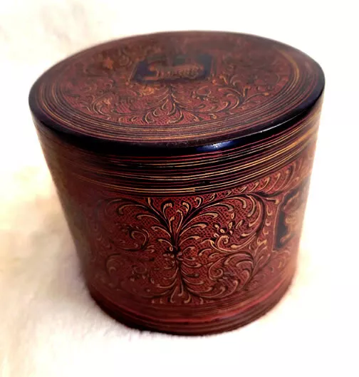 Antique or Vintage Handcrafted Sm Betel Box Burmese Yun Lacquerware Bamboo 5 Pcs