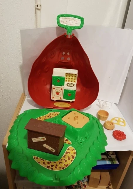 poupee charlotte au fraise