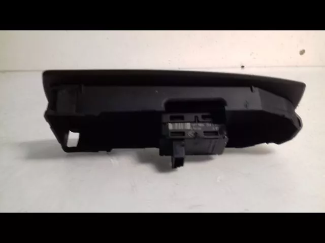 Commande lève-glace porte avant droite Bmw X3 (E83) 3.0 d (2004-2005) 61316922