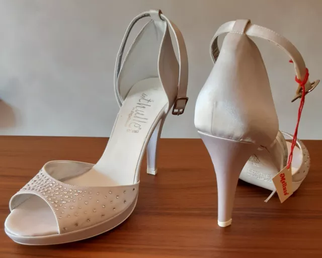 Scarpe da Sposa bianche inthulle by Melluso num. 39 tacco 9 cm