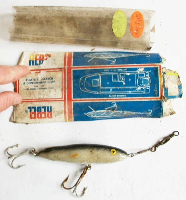 CFeng Lot de leurres de pêche en métal dur VIB Hochet Manivelle Popper
