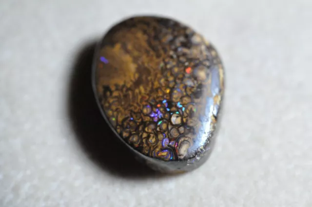 Opale boulder naturale Australia Qeensland  ct 10,35