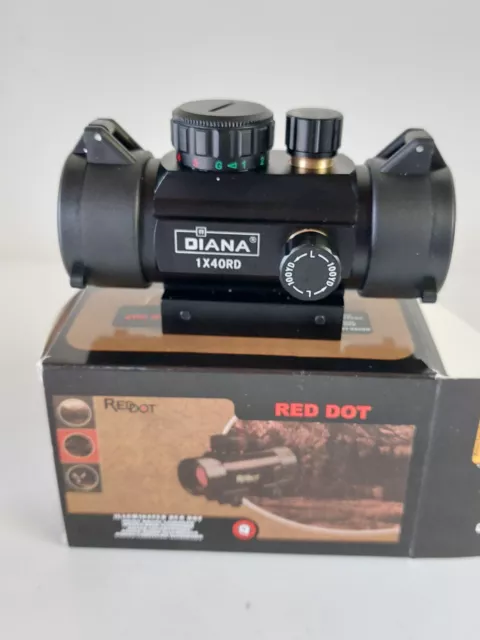 Point Rouge Chasse. Red Dot. Diana 1x40.