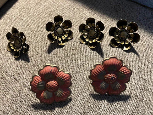 Vintage Curtain Tie Backs Painted Flowers Metal 6 total