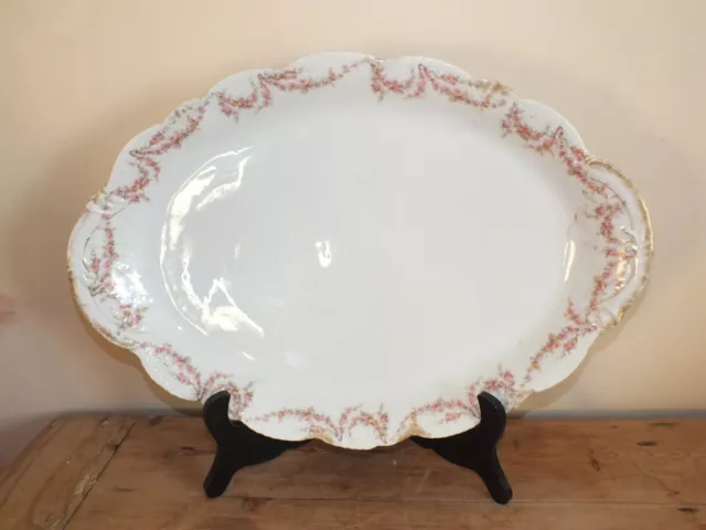 + Grand plat ovale en porcelaine de Limoges par Théodore Haviland +