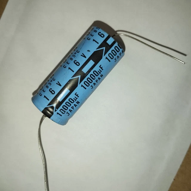 Condensateur Chimique Axial 2,2 µF 63V - Lot De 2 Pièces - NOS (New Old Stock) - Marque Delcon