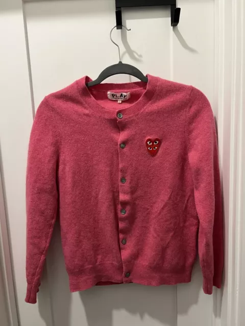 Comme Des Garcons PLAY Gray 100% Wool Red Heart Patch Cardigan Sweater Size LG 2