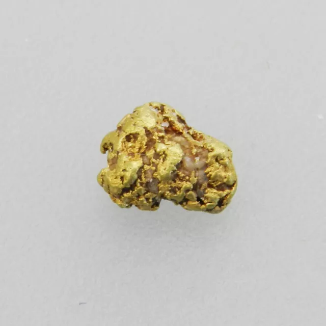 Goldnugget ca. 0,90 Gramm aus Nome Alaska - P30