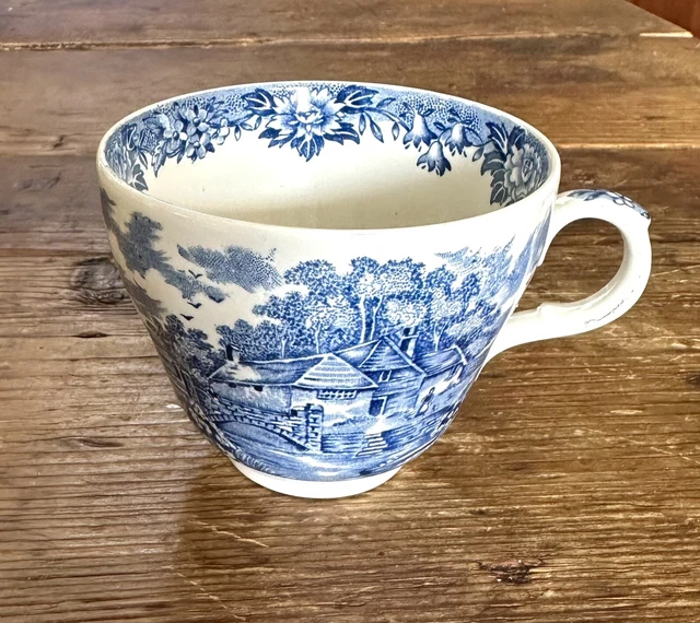 ‘English Village’ by Alfred Meakin Staffordshire Cup. England. Excellent