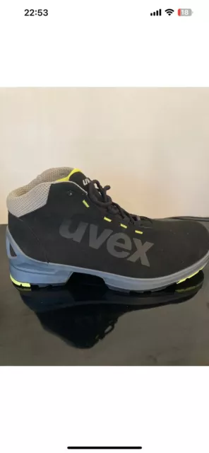 uvex safety boots