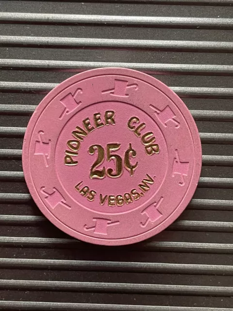 🌋❄️  Pioneer Club Las Vegas NV 25¢ .25 cent Casino Poker Chip Token ⛏️