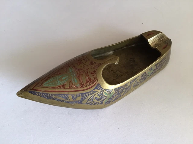 Cendrier à chaussures vintage en laiton martelé : décoration de bureau bohème - France