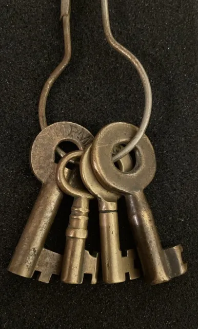 Lot of 3 Rustic BRASS Jail Skeleton Keys Antique Vintage Style Decor