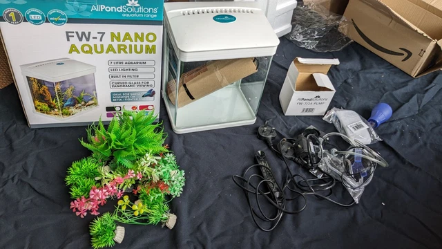 Small Nano Aquarium Tank Coldwater and Tropical LED Lighting 7L and accessories 2