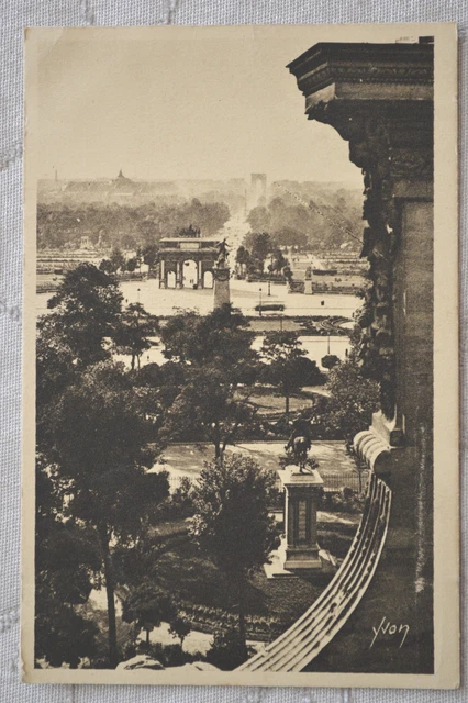CPA"" PARIS - Perspective on the Tuilleries Garden and the Arc de Triomphe
