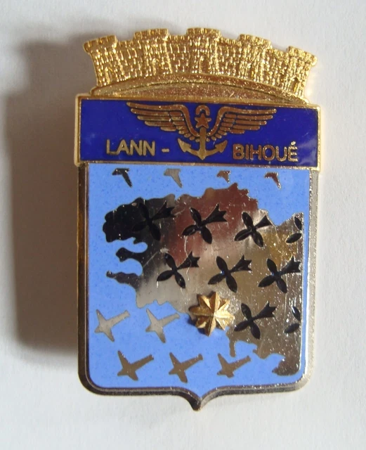 INSIGNE BASE AÉRONAVALE de Hyères, Militaria EUR 100,00 - FR