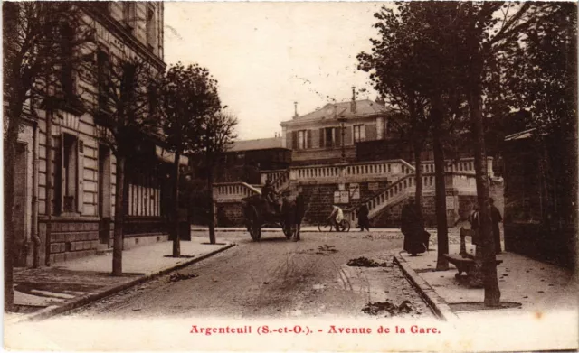 CPA Argenteuil Avenue de la Gare (1317889)