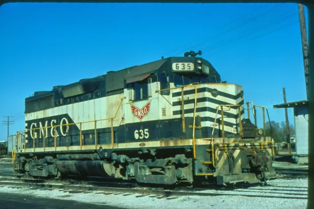 GM&O 635 GP-35, Gibson City, Il, 03/77; Kodachrome Original