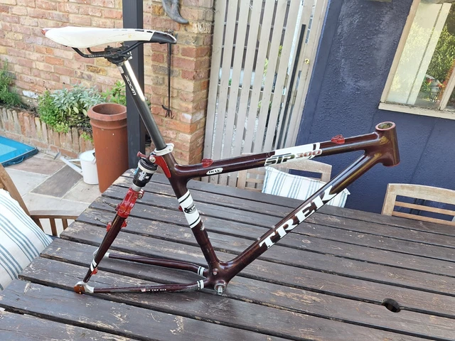 TREK OCLV CARBON 9800 MTB hardtail. Retro classic. Some Assembly