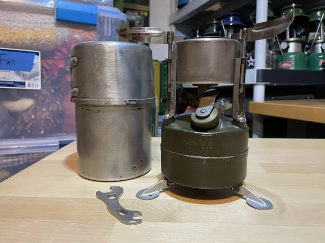 “Rogers”-Akron U.S. Military M 1950 Camp Pocket Stove with Case, Dated 1963