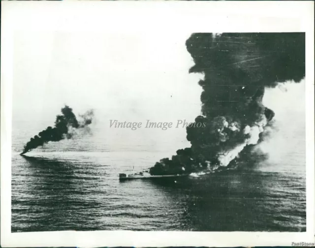 1941 Smoke Rises From 2 British Tankers Hit By German Air Attack Ww2 7X9 Photo