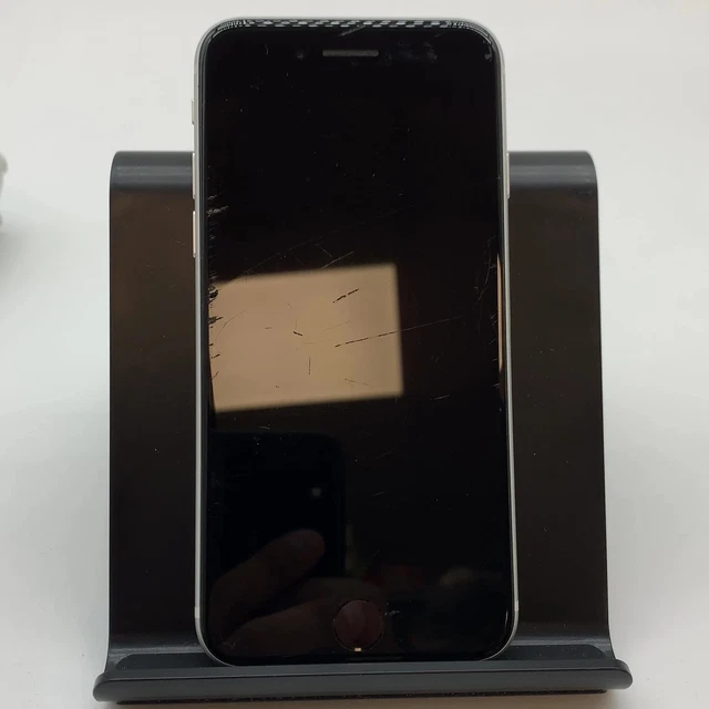 BROKEN APPLE IPHONE 11 64GB | Black | Good Condition | FOR PARTS