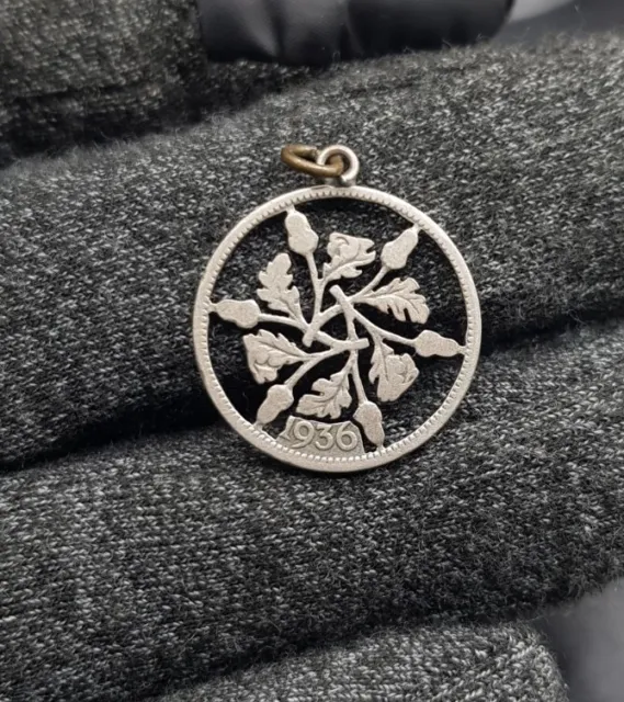 1936 Old Vintage English Threepence Cutout Design Coin Pendant. 🇬🇧