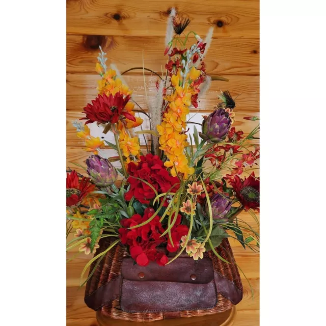 WOODLAND FISHING CREEL floral arrangement.  This is a rustic looking floral.