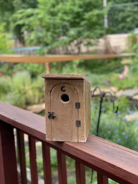Handcrafted Cedar Birdhouse Birdbox Outhouse 