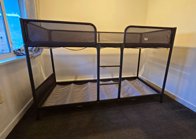 Privacy Bed Rails BLACK METAL SINGLE Bunk Bed Frame with Built-In Ladder and Guard Rails ...