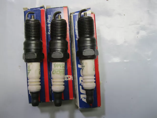 3 Spark Plugs Conventional ACDelco R44LTSM6 (3 pack, NOS)