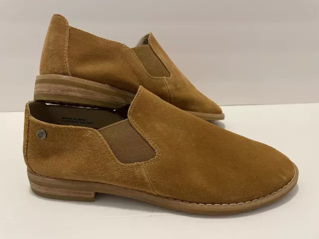 Annerley clever sales hush puppies