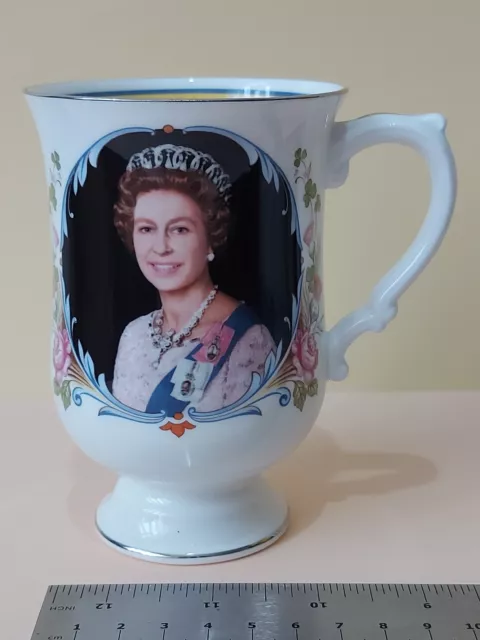 Crown Staffordshire Bone China Silver Jubilee Tall Mug Queen Elizabeth II - 1977