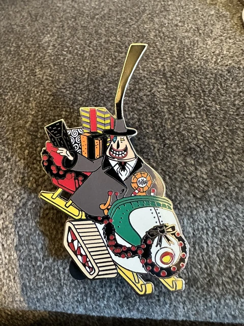 DISNEY AUCTIONS NIGHTMARE Before Christmas Mayor Pin Halloweentown