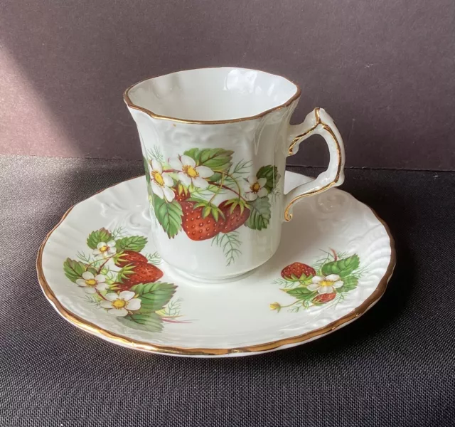 Hammersley & Co Spode Strawberry Ripe Pattern England Teacup & Saucer Bone China