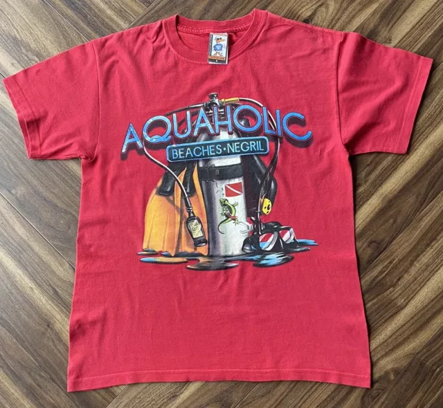 The Duck Com Aquaholic Beaches Negril Red Men’s T-Shirt Small New