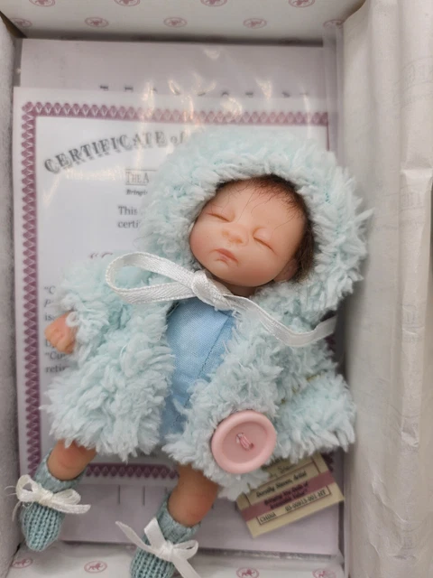 The Ashton Drake Galleries, Baby Girl, Cute As A Button, Blue Outfit